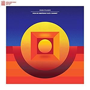 FRAN EN OBESTÄMD PLATS I RUMMET