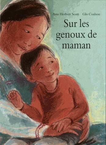 Sur les genoux de maman